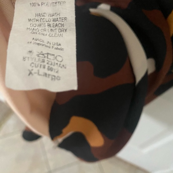 Darling mini dress or tunic like-new.  It’s a size XL but more of a ladies 14. - Picture 2 of 4